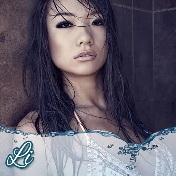 Enjoy this hot beauty Li hot Asian NURU massage